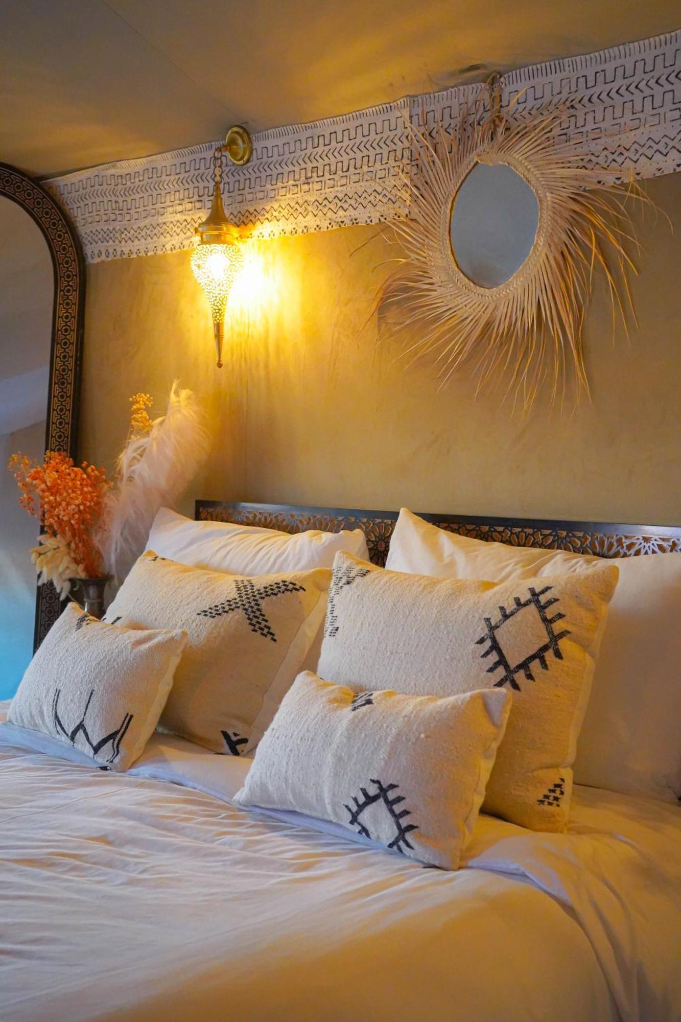Young Luxury Camp Merzouga Buitenkant foto