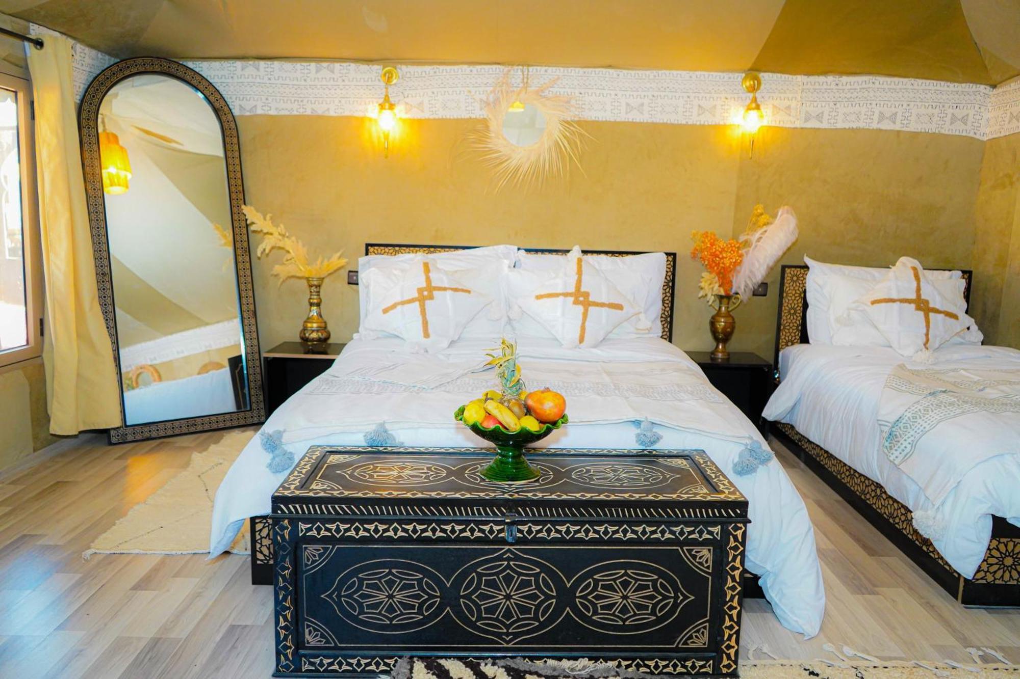 Young Luxury Camp Merzouga Buitenkant foto