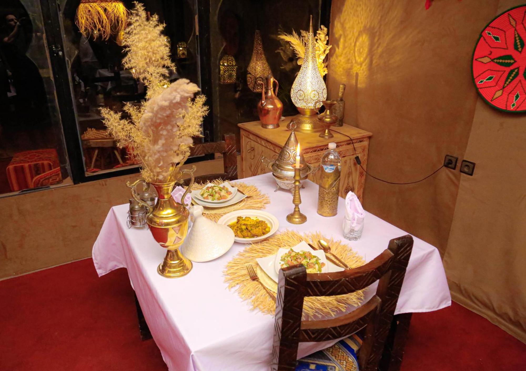 Young Luxury Camp Merzouga Buitenkant foto